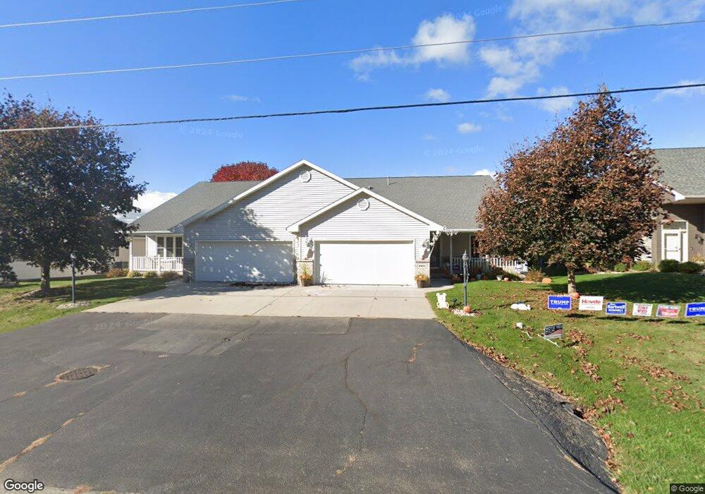 N205 Pinecrest Blvd, Appleton, WI 54915 - photo 1