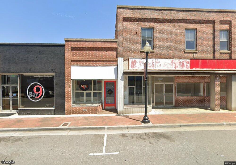 115 Hicks St, Lawrenceville, VA 23868 - photo 1