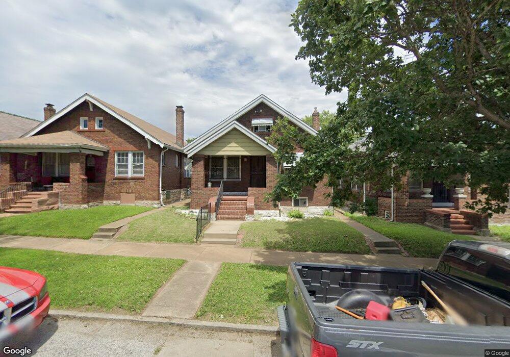 4705 Penrose St, Saint Louis, MO 63115 - photo 1