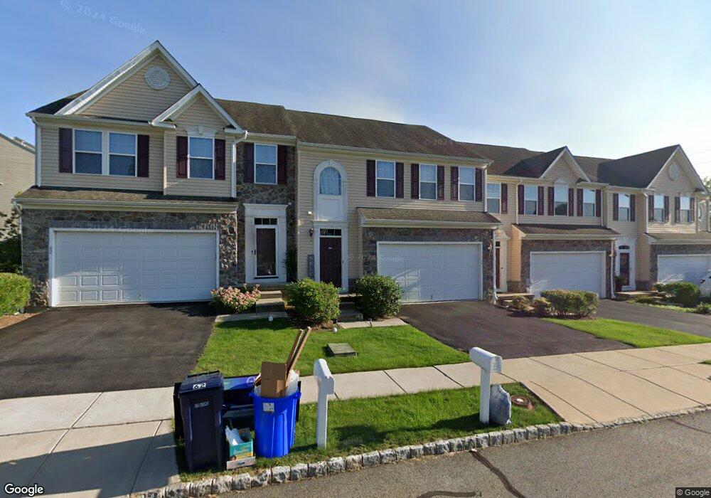 64 Washington Square Cir, Washington, NJ 07882 - photo 1