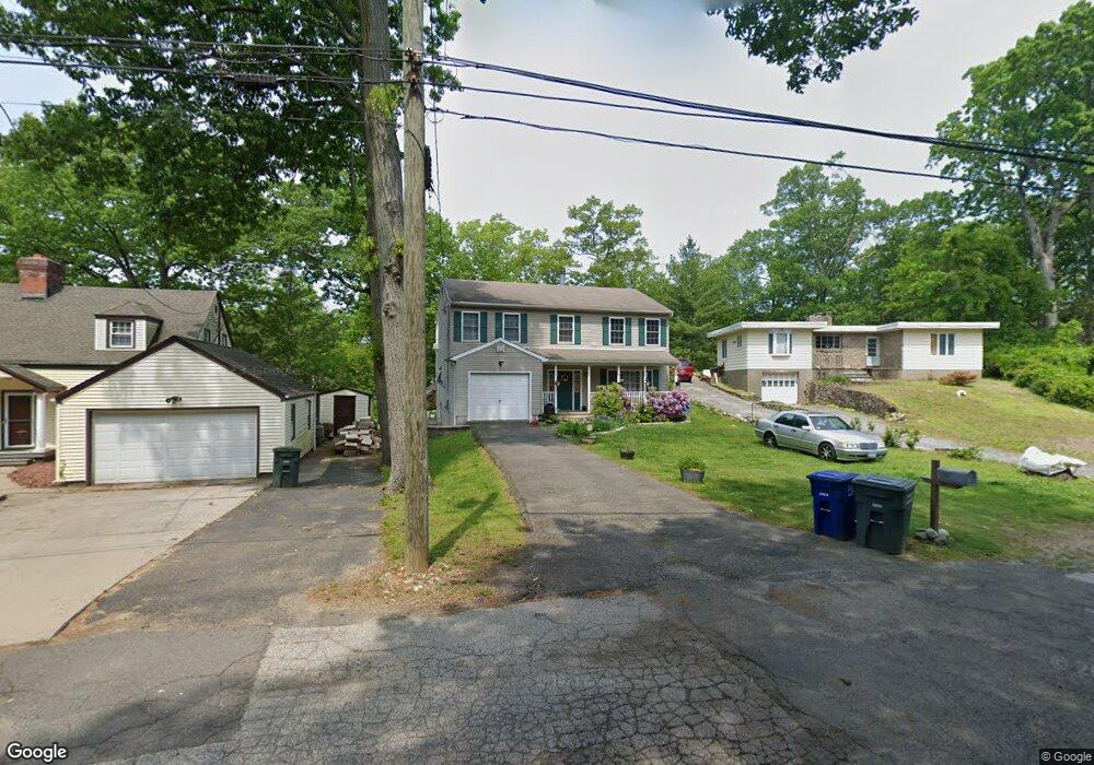 45 Wickliffe Cir, Bridgeport, CT 06606 - photo 1