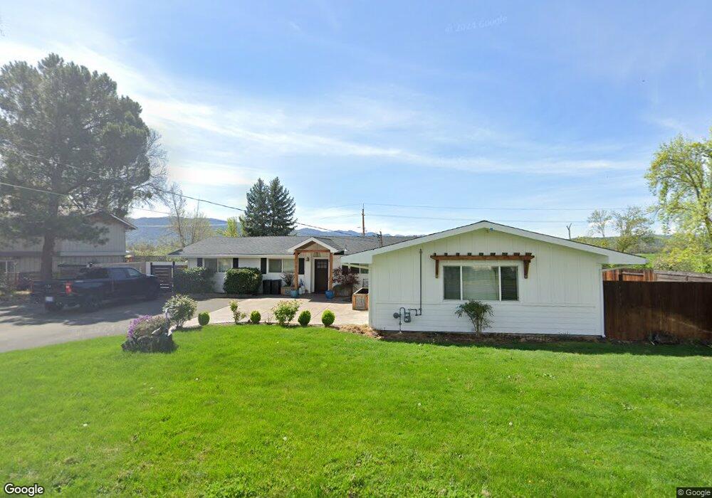 5217 Dobrot Way, Central Point, OR 97502 - photo 1