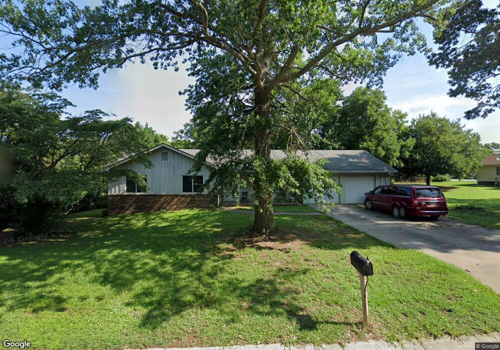 2011 Moon Dr SW unit 13, Conyers, GA 30094 - photo 1