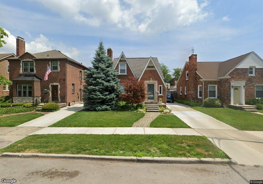 428 Madison St, Grosse Pointe Farms, MI 48236 - photo 1