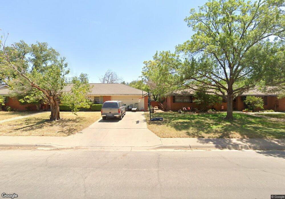1604 W Pecan Ave, Midland, TX 79705 - photo 1
