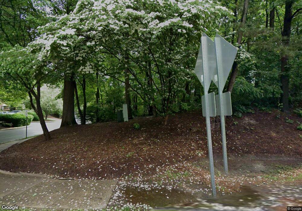 10237 Roberts Common Ln, Burke, VA 22015 - photo 1