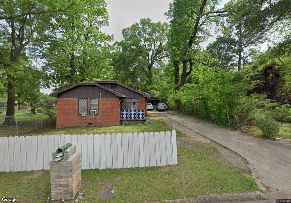 1403 W 10th St, Texarkana, TX 75501 - photo 1