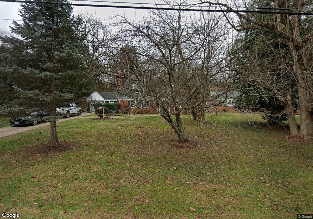 9212 Jones Mill Rd, Chevy Chase, MD 20815 - photo 1