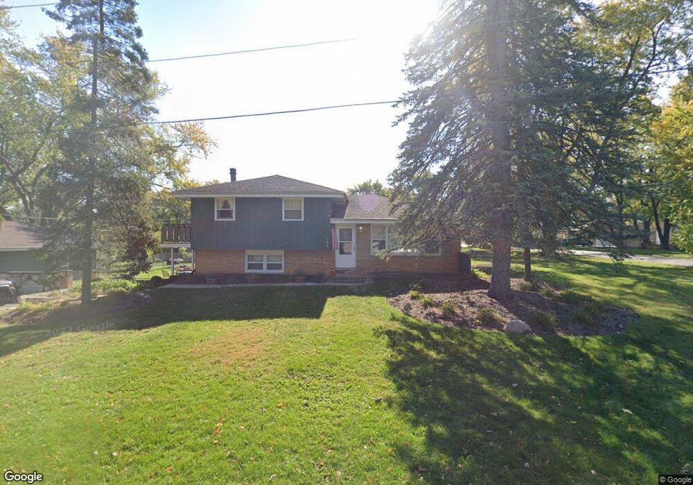 102 Hunters Path, Lake In the Hills, IL 60156 - photo 1