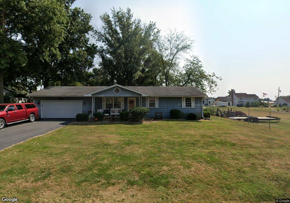 23467 Peachtree Ln, Jerseyville, IL 62052 - photo 1