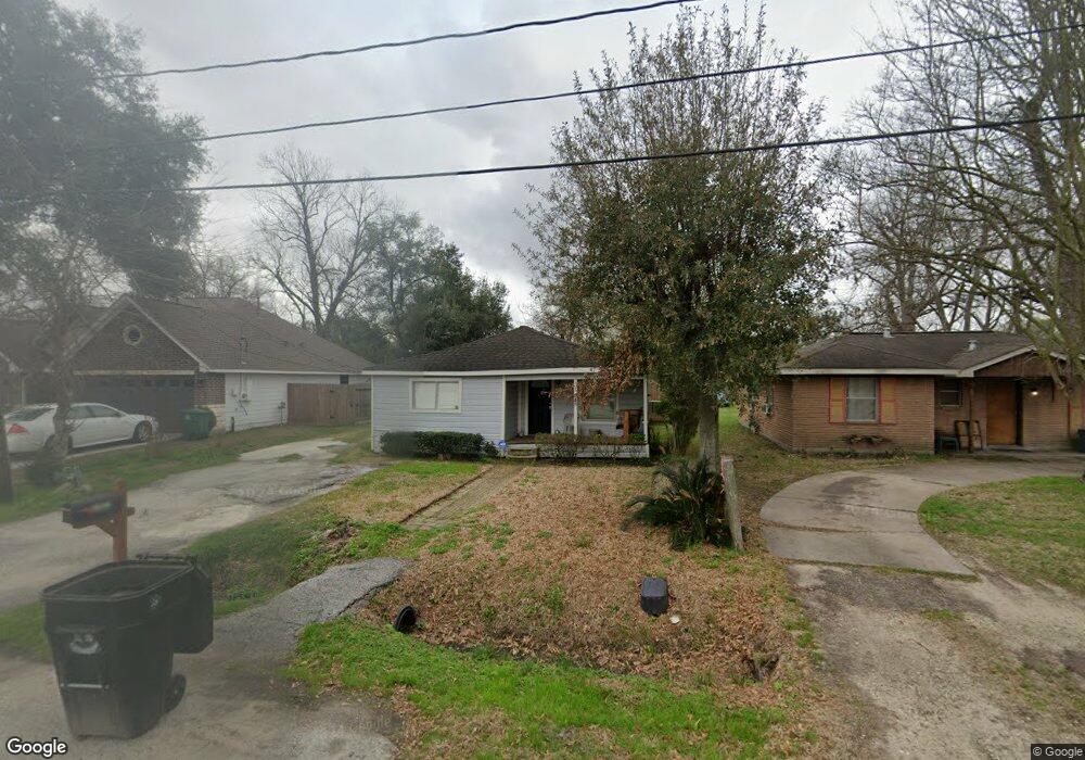 1053 Reverend b j Lewis Dr, Houston, TX 77088 - photo 1