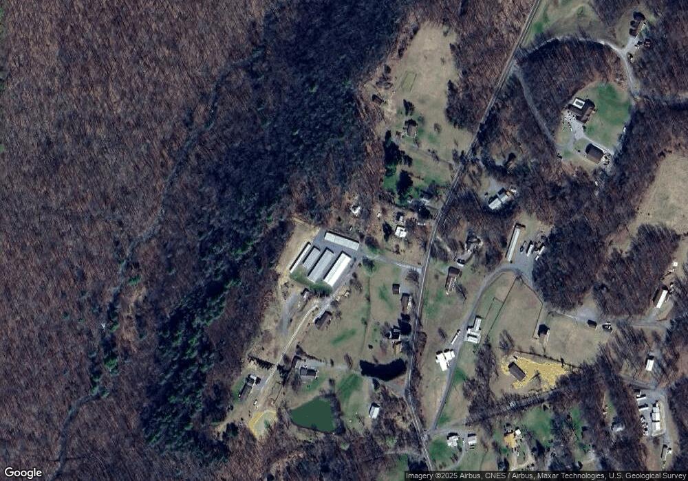 52 Kimber Ct, Berkeley Springs, WV 25411 - photo 1