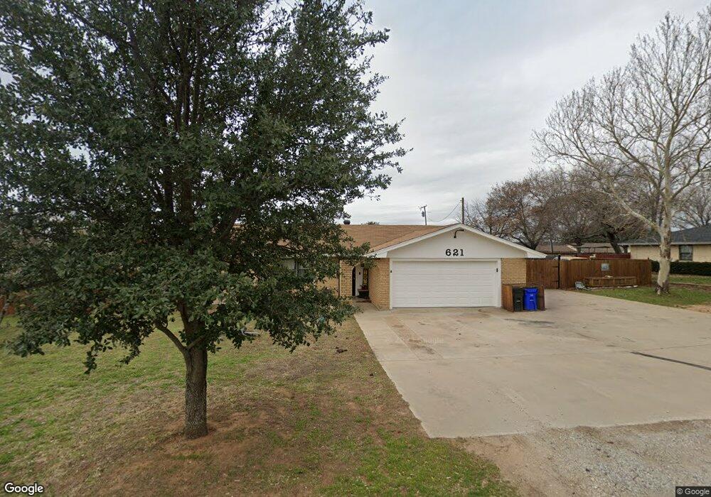 621 Sunset Dr, Azle, TX 76020 - photo 1