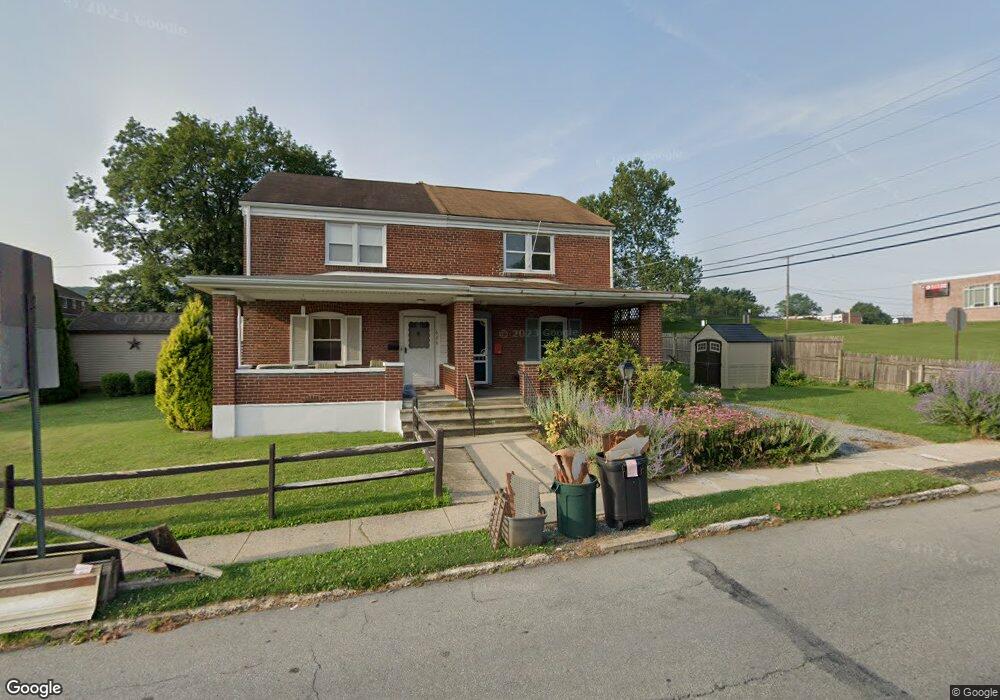 630 Mohawk St, Allentown, PA 18103 - photo 1