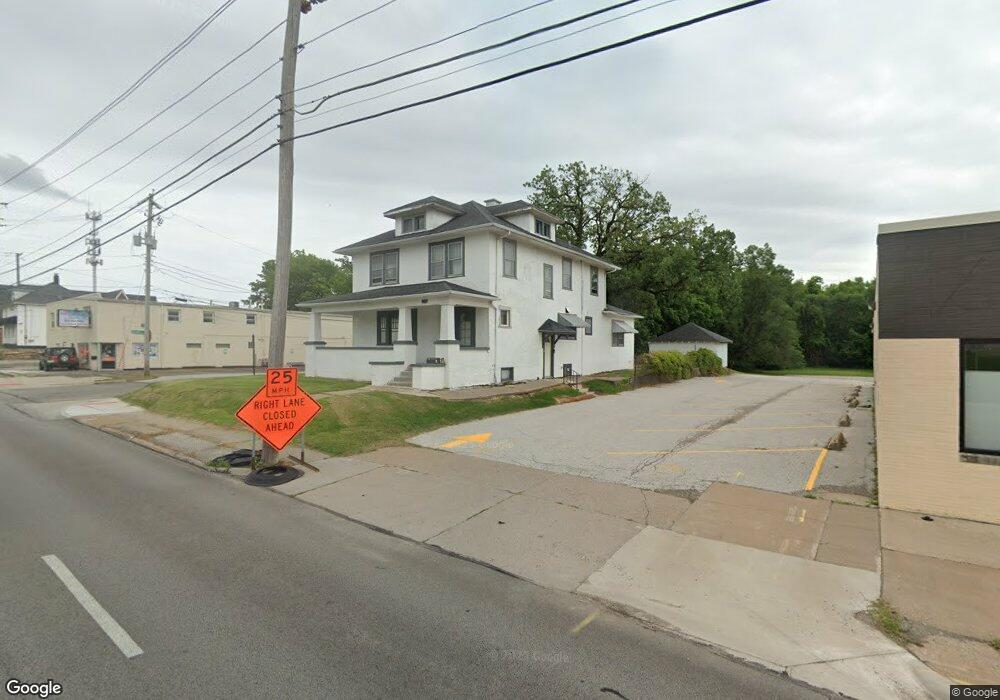 1529 E Locust St, Davenport, IA 52803 - photo 1