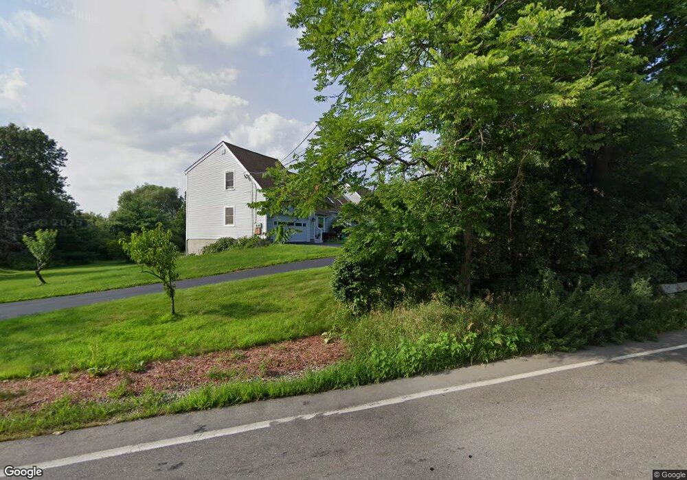 122 Hampstead Rd unit 122, Derry, NH 03038 - photo 1