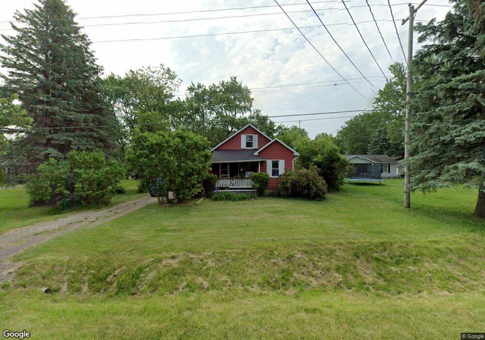 1057 S Graham Rd, Flint, MI 48532 - photo 1