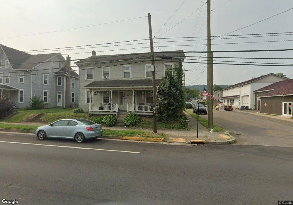 300 W 3rd St, Nescopeck, PA 18635 - photo 1