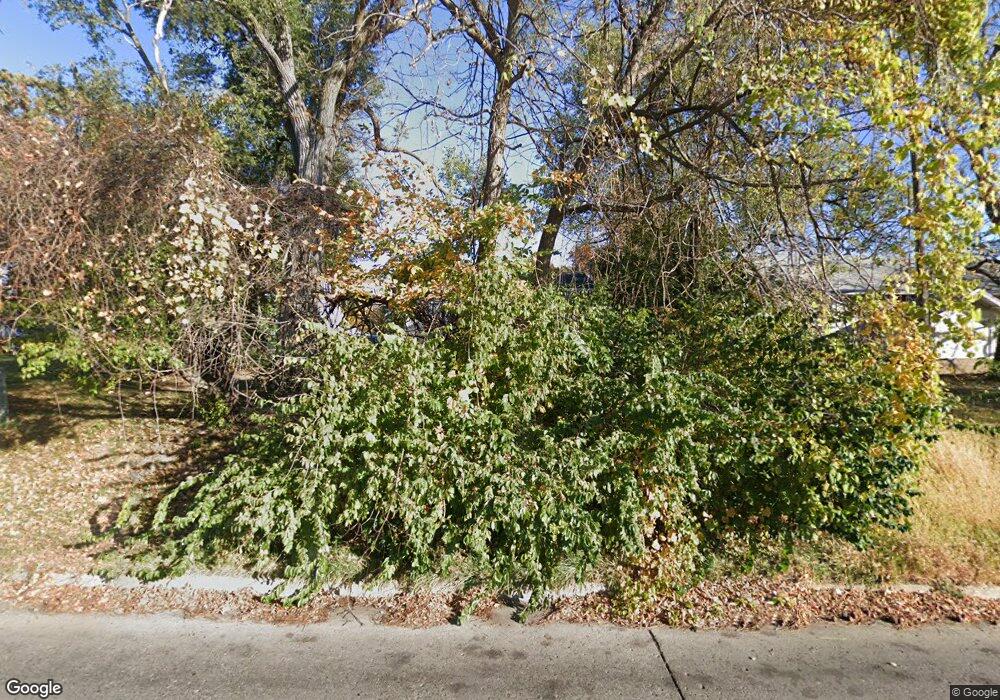 1602 1st Ave W, Newton, IA 50208 - photo 1