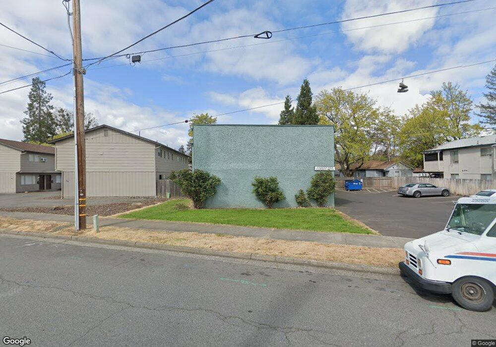 1108 SW 5th St, Grants Pass, OR 97526 - photo 1