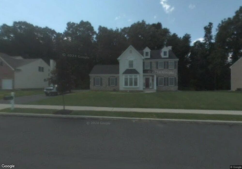 1112 Foxview Dr, Bethlehem, PA 18017 - photo 1