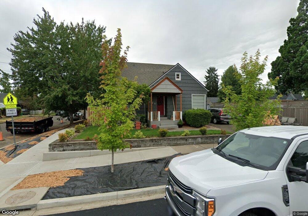 621 S Center St, Newberg, OR 97132 - photo 1