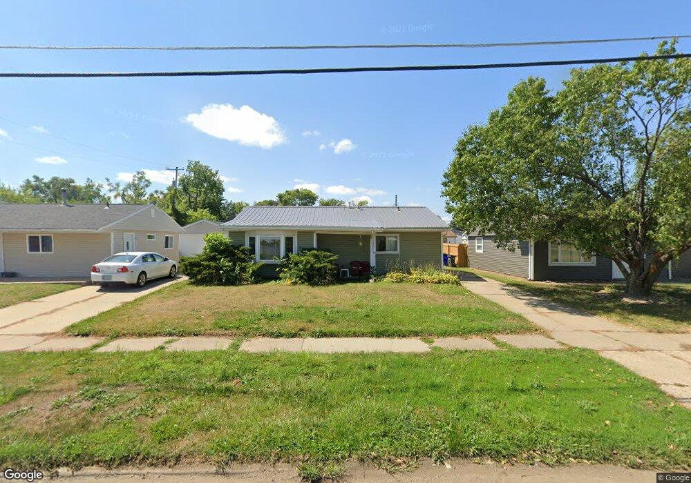 1206 15th St SW, Cedar Rapids, IA 52404 - photo 1