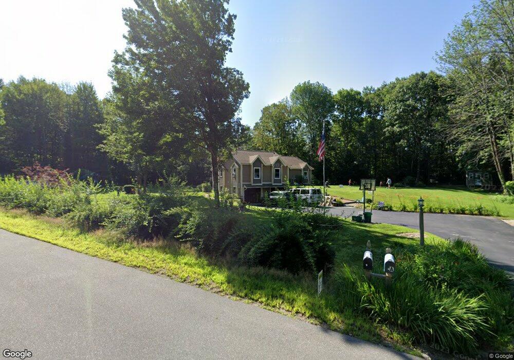 7 Willow Pond Rd, Goffstown, NH 03045 - photo 1