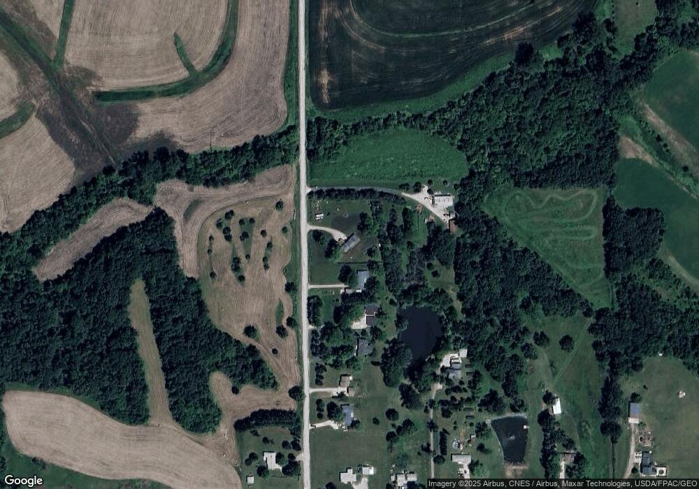 4069 E 5th St S, Newton, IA 50208 - photo 1