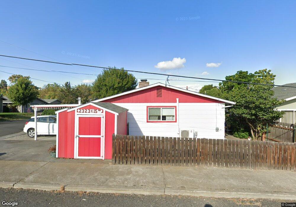 2323 E 15th St, the Dalles, OR 97058 - photo 1