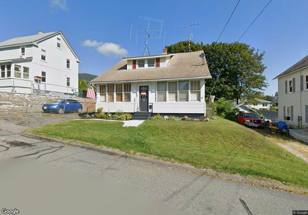 5 Walnut St, Adams, MA 01220 - photo 1