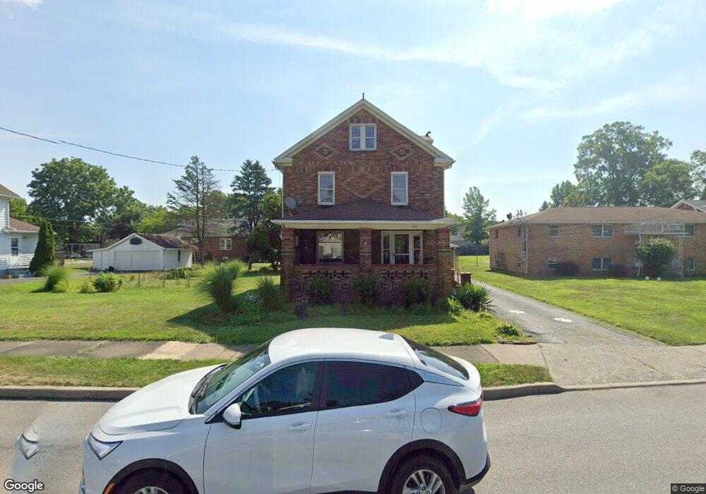 232 Center St, Struthers, OH 44471 - photo 1