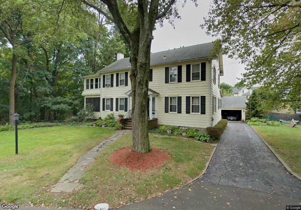 5 Oakfield Rd, Norwalk, CT 06854 - photo 1