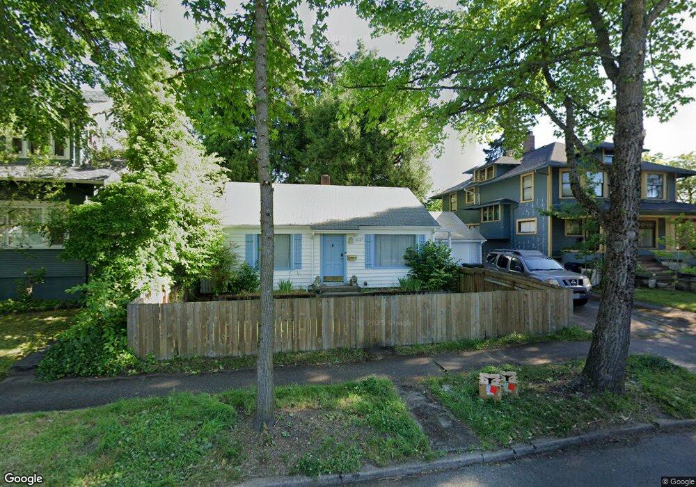 1127 W 11th Ave, Eugene, OR 97402 - photo 1