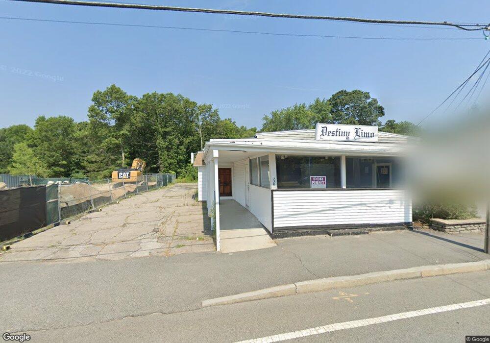 330 Pulaski Blvd, Bellingham, MA 02019 - photo 1