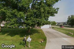 155 Brougham Rd, Robins, IA 52328