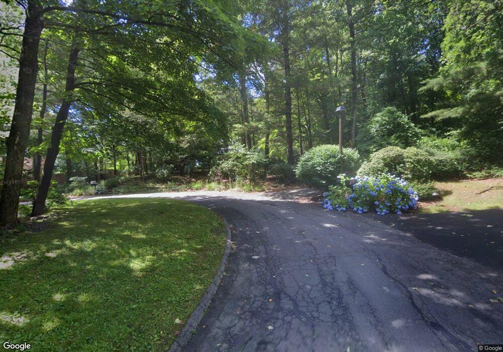 8 High Ledge Rd, Bloomfield, CT 06002 - photo 1