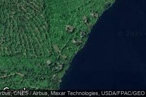 122 N Shore Dr, Farmington, ME 04938