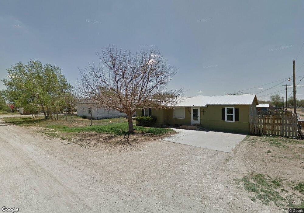 912 E 28th St, Plainview, TX 79072 - photo 1