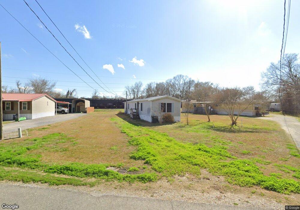 710 Texaco St, New Iberia, LA 70563 - photo 1