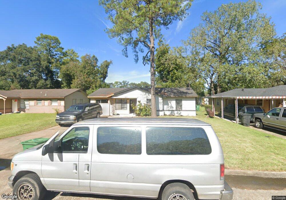 7627 Claiborne St, Houston, TX 77016 - photo 1