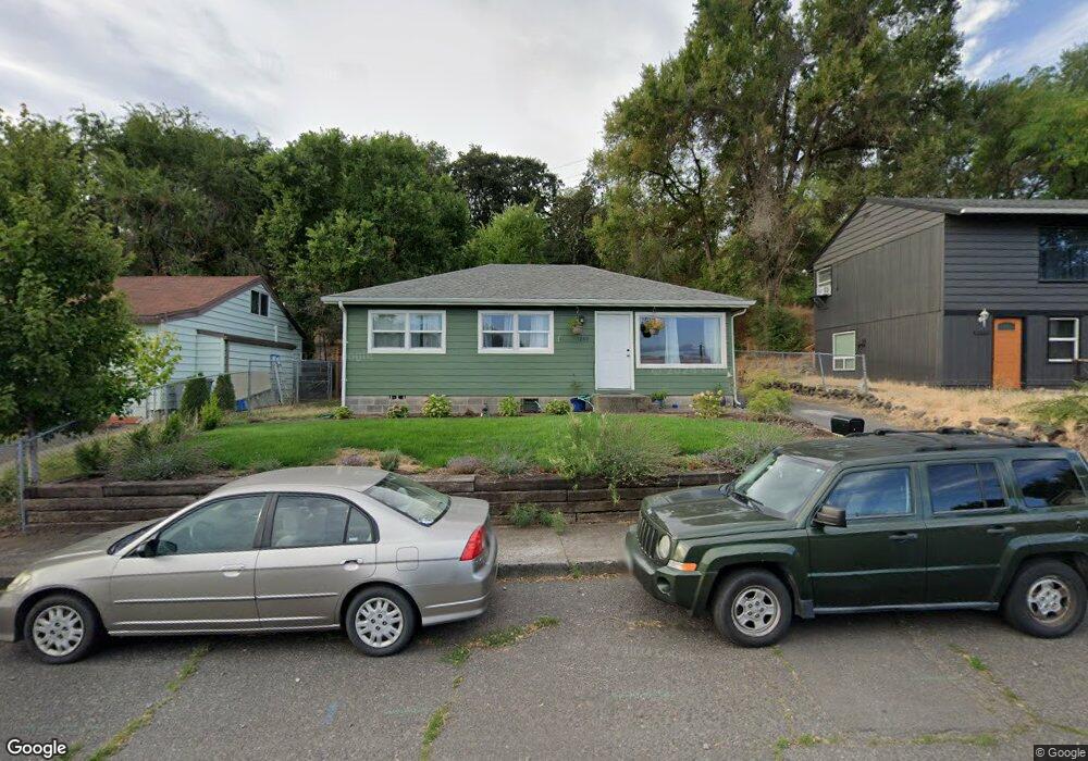 1204 E 17th St, the Dalles, OR 97058 - photo 1