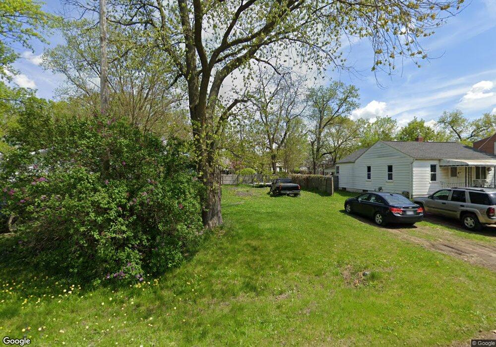 1605 Eberly Rd, Flint, MI 48532 - photo 1