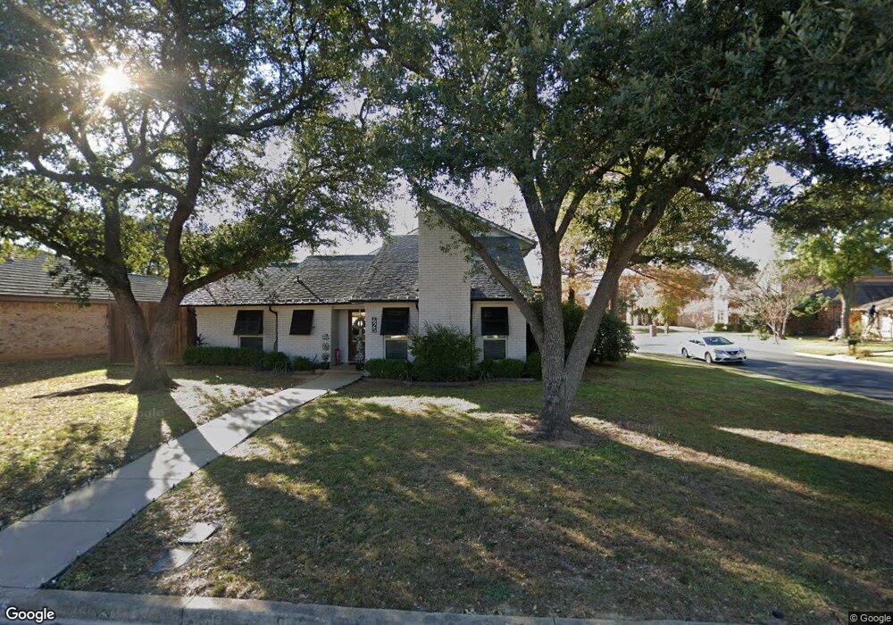 625 Fairlane Ct, Hurst, TX 76054 - photo 1