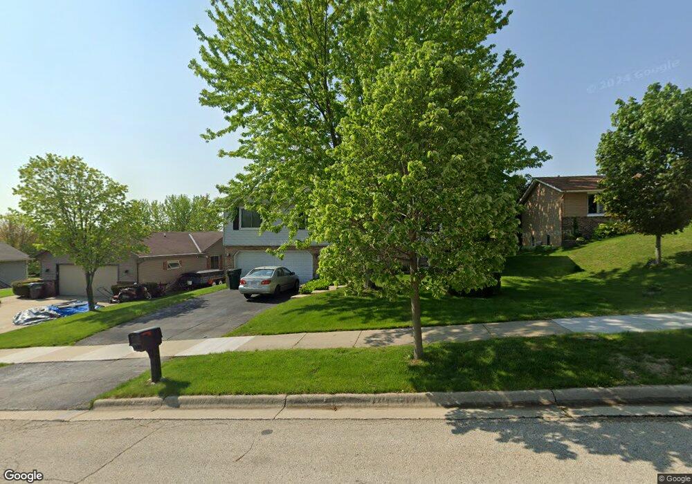 3217 Regent Place, West Bend, WI 53090 - photo 1