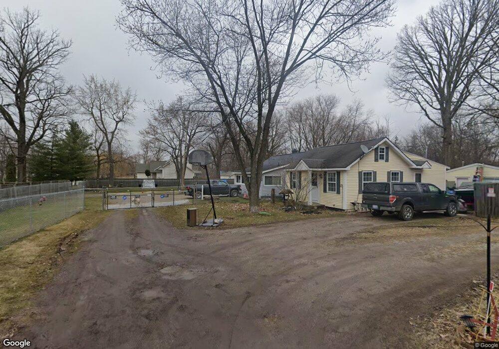 1465 East Dr, Flint, MI 48532 - photo 1