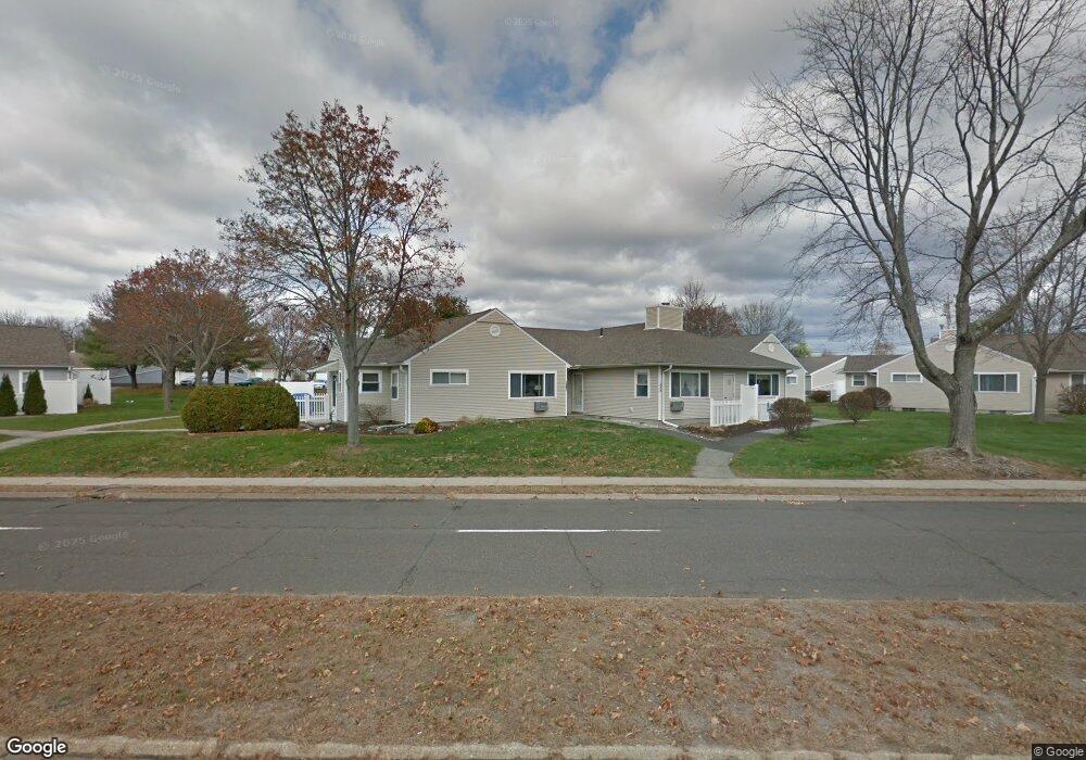 1083 James St, Chicopee, MA 01022 - photo 1