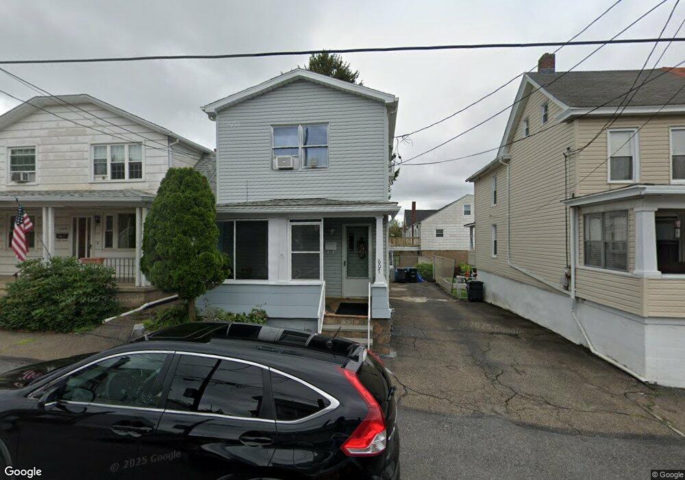 612 Garfield St, Hazleton, PA 18201 - photo 1