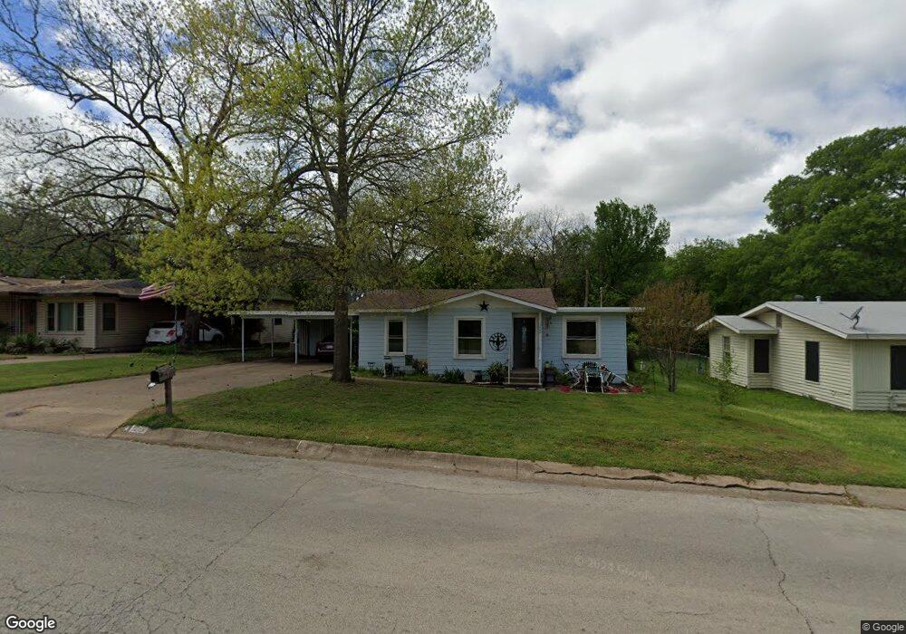 1222 S Brazos St, Weatherford, TX 76086 - photo 1