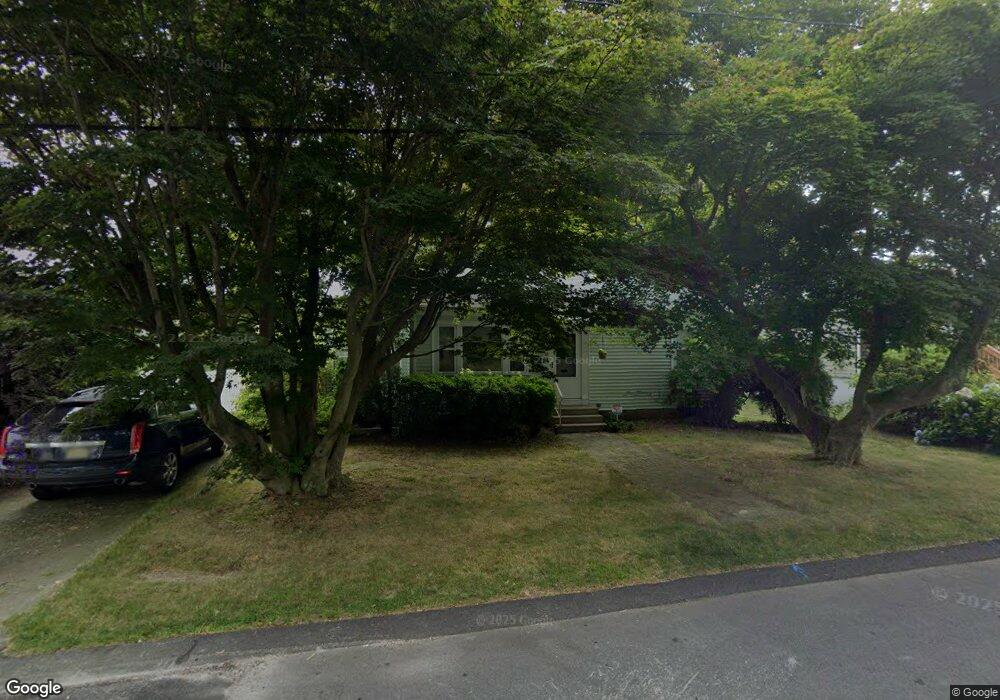 10 Walnut St, Narragansett, RI 02882 - photo 1